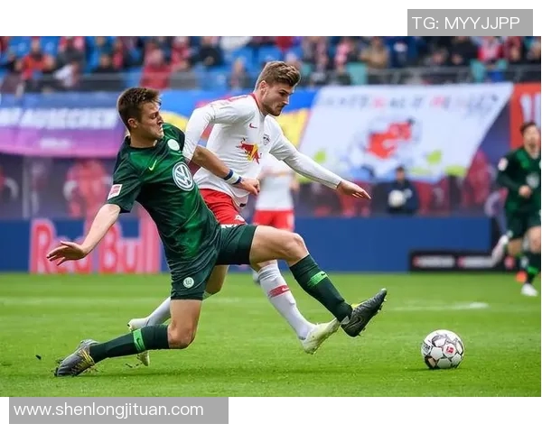 莱比锡红牛力争夺德甲冠军:年轻球队的崛起之路 莱比锡红牛力争夺德甲冠军:年轻球队的崛起之路